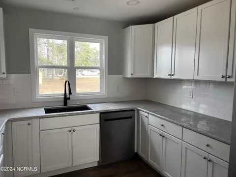 1733 Cherry Rd, Washington, NC 27889 photo 8