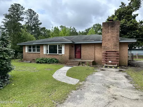 21560 Mckay St, Wagram, NC 28396