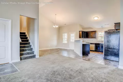 708 W Warner Ct, Hubert, NC 28539 photo 8