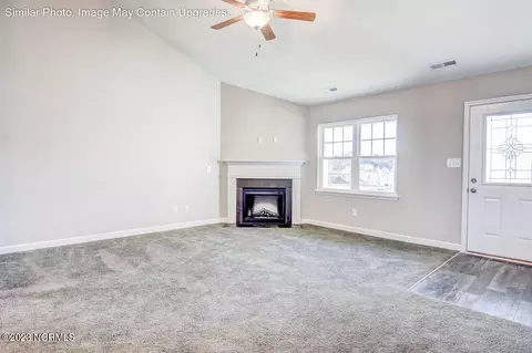708 W Warner Ct, Hubert, NC 28539 photo 9