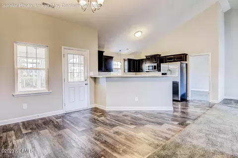 708 W Warner Ct, Hubert, NC 28539 photo 11