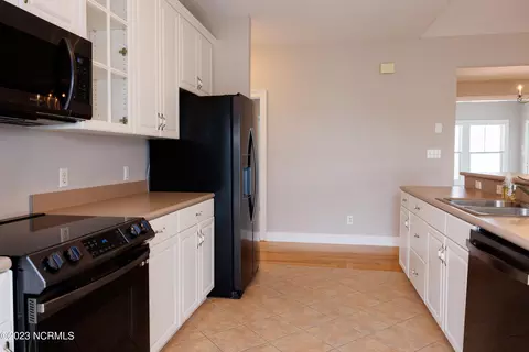412 Captains Cv UNIT E, Edenton, NC 27932 photo 8