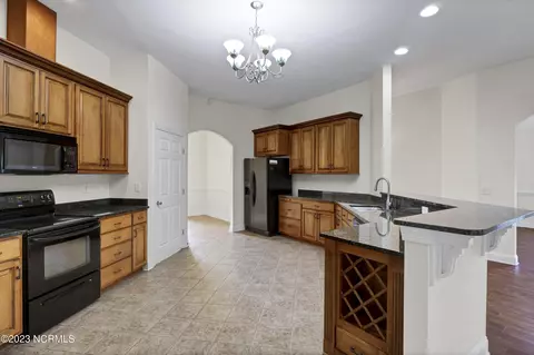 207 Windsor Ct, Hampstead, NC 28443 photo 10