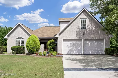 207 Windsor Ct, Hampstead, NC 28443
