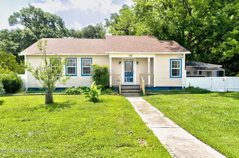 132 W Bayshore Blvd, Jacksonville, NC 28540