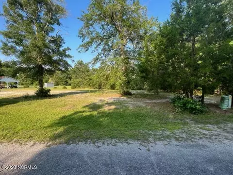 20 Holmes St, Shallotte, NC 28470