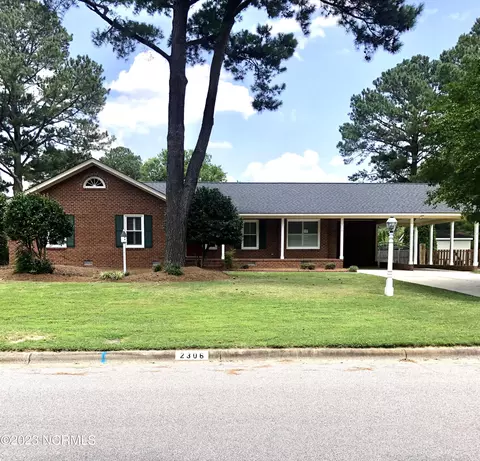2306 Foxcroft Rd NW, Wilson, NC 27896