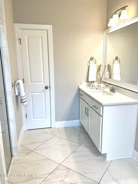 525 Crown Point Dr, Hampstead, NC 28443 photo 32