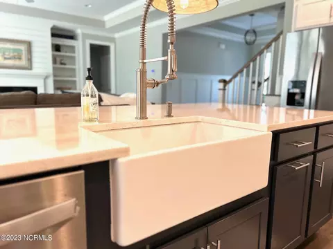 525 Crown Point Dr, Hampstead, NC 28443 photo 12