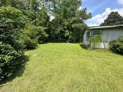3800 Farmers Union Rd, Clarkton, NC 28433