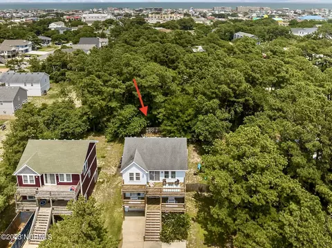 1409 Theodore St, Kill Devil Hills, NC 27948