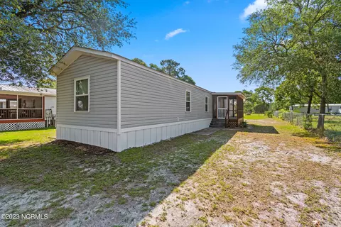 711 Sand Hill Dr SW, Supply, NC 28462