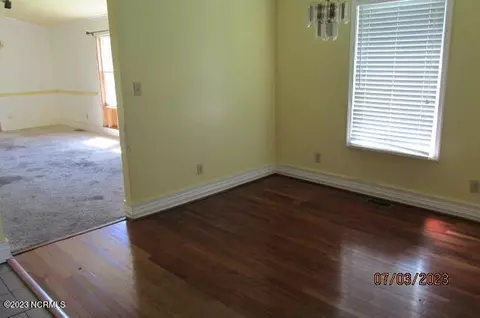676 Smiling Rd, Maxton, NC 28364 photo 5