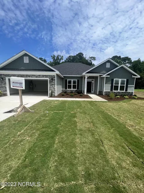 807 Madison Ann Dr, La Grange, NC 28551