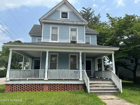 912 Cedar St, Elizabeth City, NC 27909
