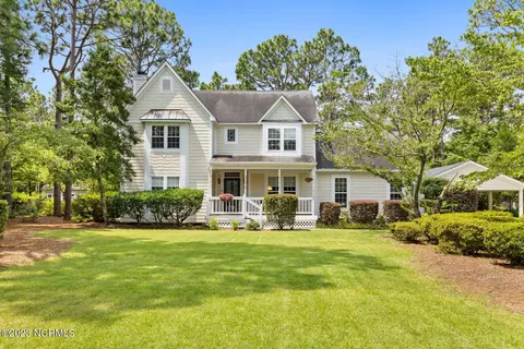 2122 Gloucester Pl, Wilmington, NC 28403
