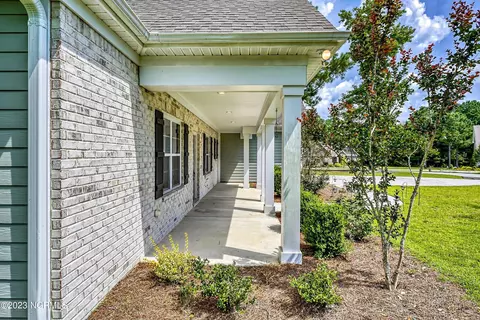 55 Sailview Ct, Hampstead, NC 28443 photo 3