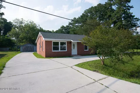 1206 Burgaw Hwy, Jacksonville, NC 28540