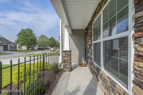 406 Ginger Dr, New Bern, NC 28560 photo 3