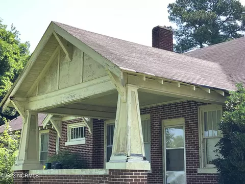 311 E Main St, Mount Olive, NC 28365 photo 8