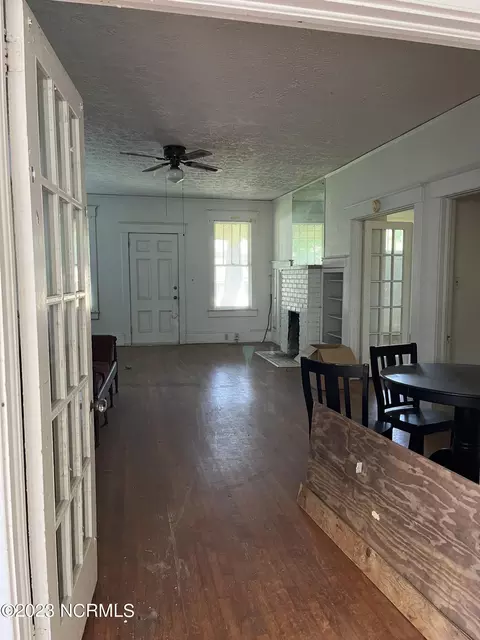 311 E Main St, Mount Olive, NC 28365 photo 12