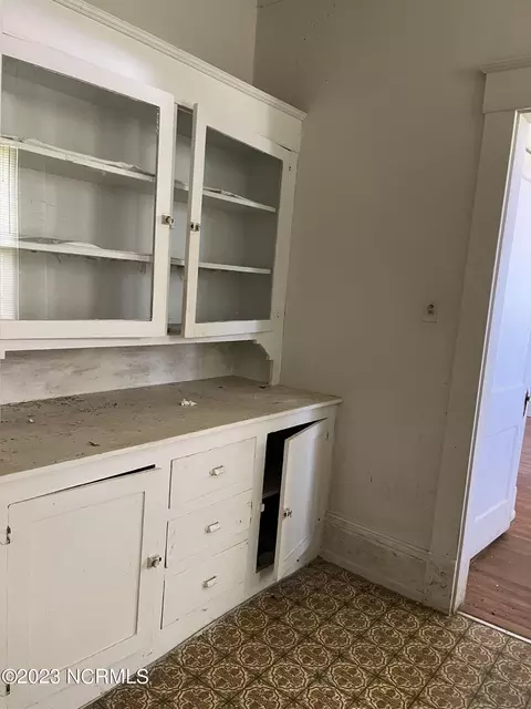 311 E Main St, Mount Olive, NC 28365 photo 24
