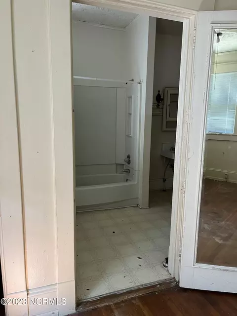 311 E Main St, Mount Olive, NC 28365 photo 19