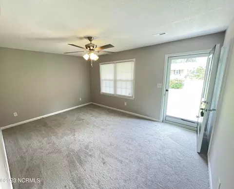 102 King Dr, Mount Olive, NC 28365 photo 7