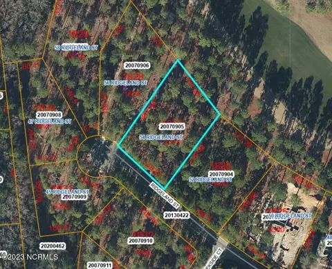 54 Ridgeland St, Pinehurst, NC 28374