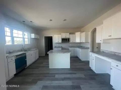 158 Uzzell Rd, Hubert, NC 28539 photo 5