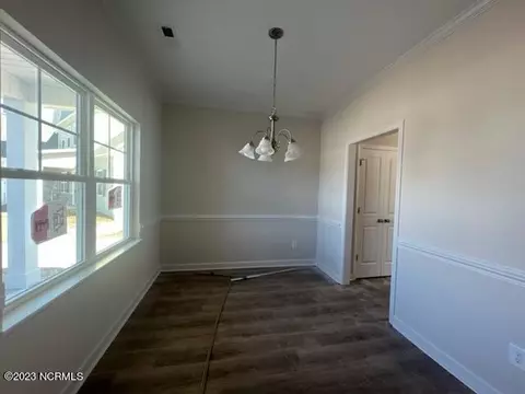 408 Silverstone Ln, Hubert, NC 28539 photo 2