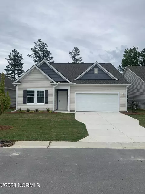 2004 Bogue Ln, New Bern, NC 28562