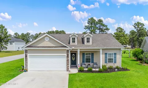 1001 Iron Horse Ct, Loris, SC 29569
