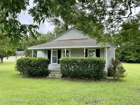 1122 Porter Rd, Greenville, NC 27834