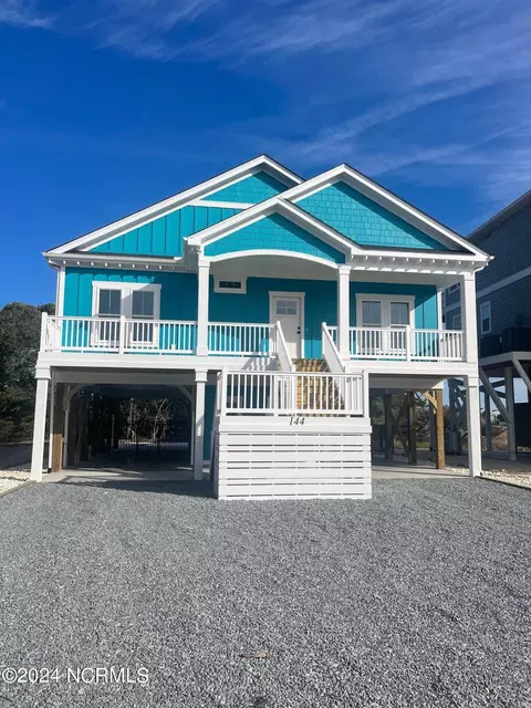 144 Sea Gull Dr, Holden Beach, NC 28462