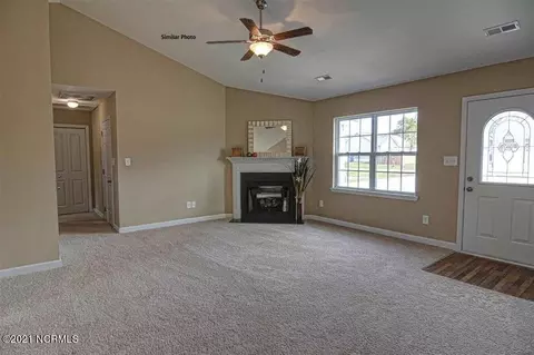 156 Uzzell Rd, Hubert, NC 28539 photo 3