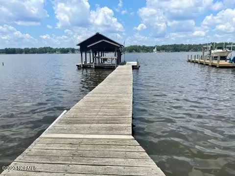 32 S Teachs Point Rd, Bath, NC 27808 photo 4