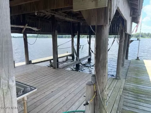32 S Teachs Point Rd, Bath, NC 27808 photo 6