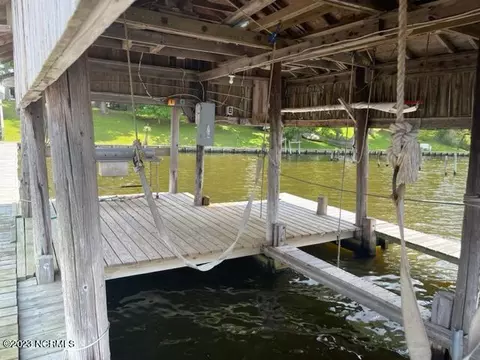 32 S Teachs Point Rd, Bath, NC 27808 photo 7