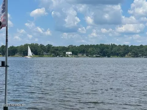 32 S Teachs Point Rd, Bath, NC 27808 photo 5