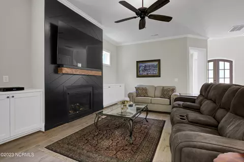 211 Hydrangea Ln, Hampstead, NC 28443 photo 18