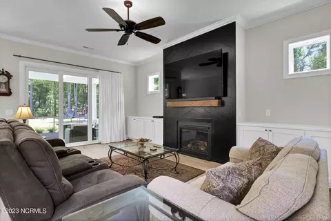 211 Hydrangea Ln, Hampstead, NC 28443 photo 17