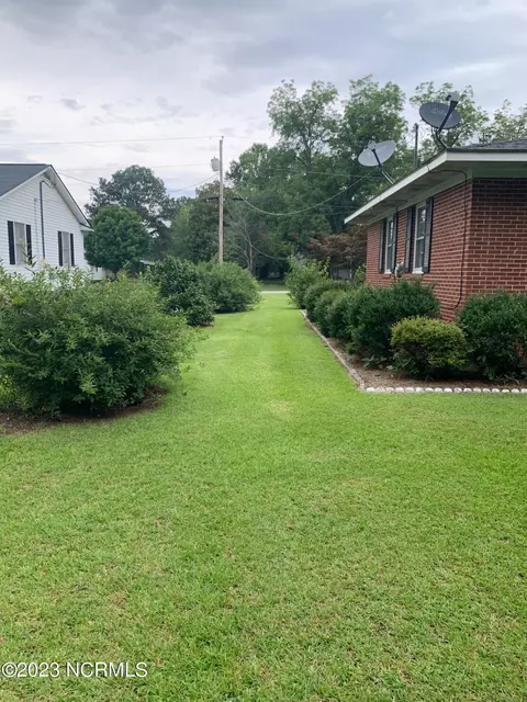 5937 Pine St, Bailey, NC 27807 photo 3