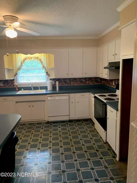 5937 Pine St, Bailey, NC 27807 photo 5