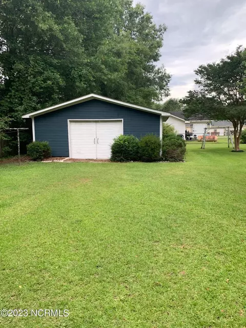 5937 Pine St, Bailey, NC 27807 photo 7