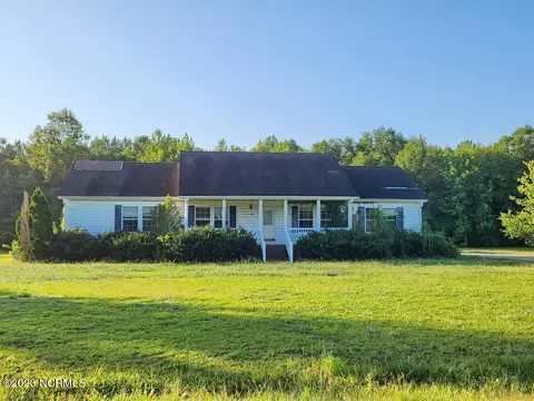 294 Godley Rd, Grimesland, NC 27837