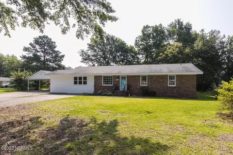 8207 Ida St SW, Saratoga, NC 27873