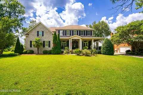 210 Bridge Pointe Dr, New Bern, NC 28562