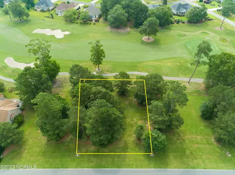 1087 N Middleton Dr NW, Calabash, NC 28467
