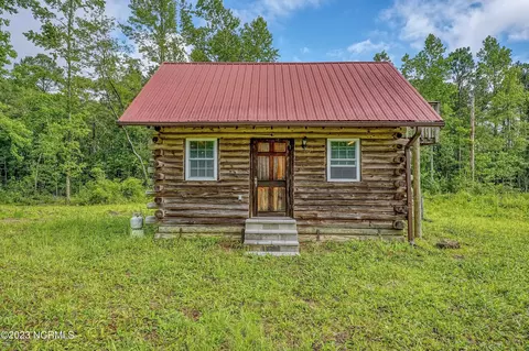5840 Green Swamp Rd NW, Ash, NC 28420